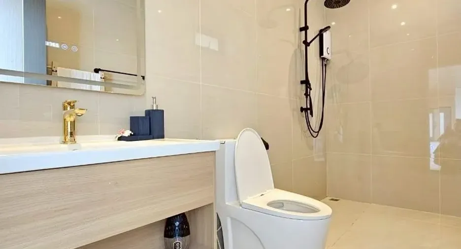 Villa zum Kauf mit 5 Zimmer in Bang Lamung, Chonburi