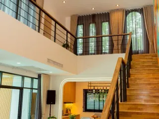 Villa zum Kauf mit 5 Zimmer in Bang Lamung, Chonburi