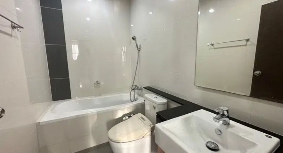Condo en alquiler de 1 habitaciones en Si Racha, Chonburi