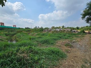 出售 土地 在 Lat Phrao, 曼谷