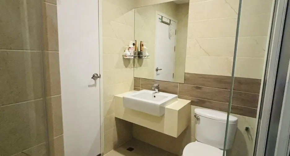 For sale 1 bed condo in Mueang Rayong, Rayong
