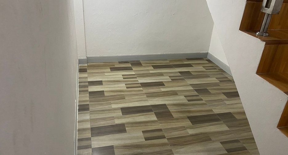 For sale and for rent 3 bedrooms townhouse in Bang Pa-in, Phra Nakhon Si Ayutthaya