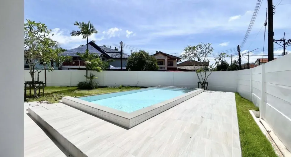For sale and for rent 4 bedrooms villa in Mueang Phuket, Phuket
