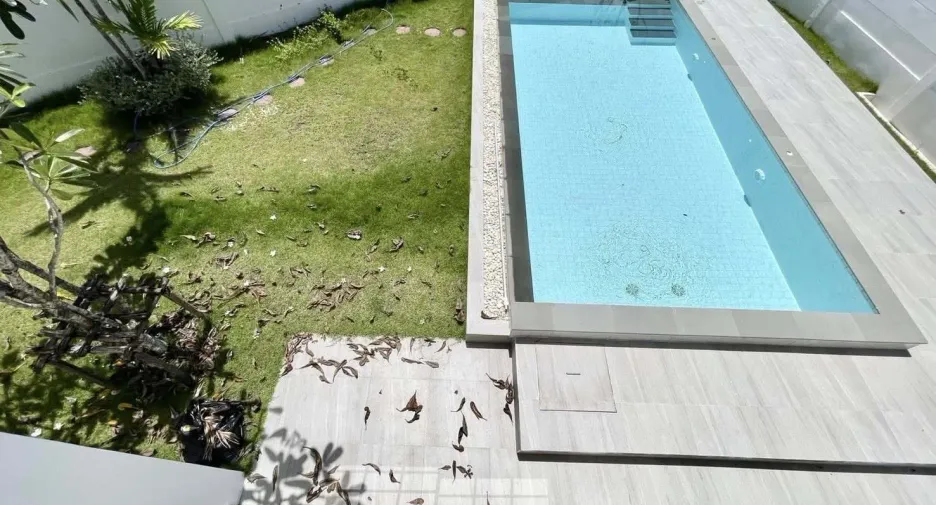 For sale and for rent 4 bedrooms villa in Mueang Phuket, Phuket