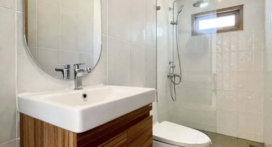For sale and for rent 4 bedrooms villa in Mueang Phuket, Phuket