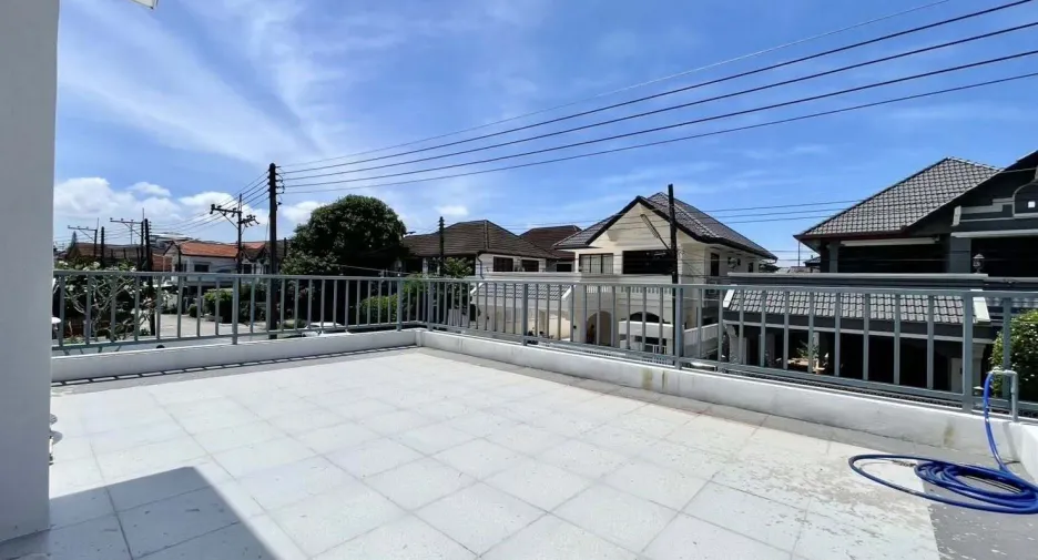 For sale and for rent 4 bedrooms villa in Mueang Phuket, Phuket