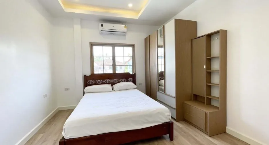 For sale and for rent 4 bedrooms villa in Mueang Phuket, Phuket