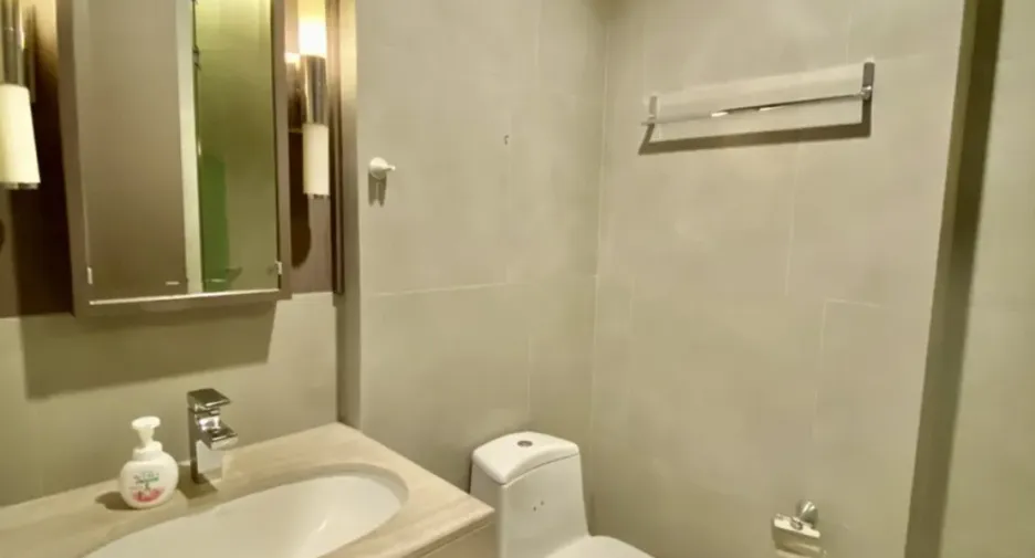 For sale and for rent 2 bedrooms condo in Sathon, Bangkok