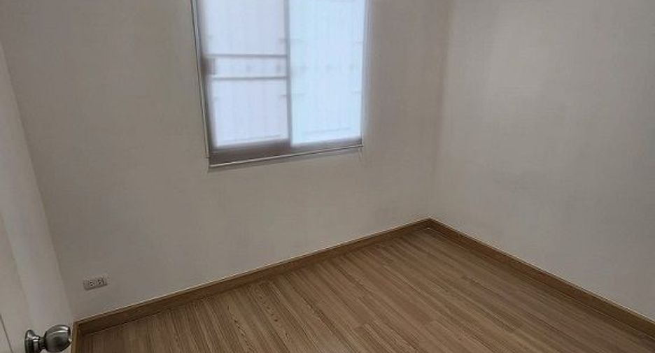 Reihenhaus zur Miete mit 3 Zimmer in Khlong Luang, Pathum Thani