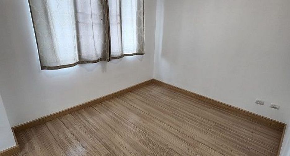 Reihenhaus zur Miete mit 3 Zimmer in Khlong Luang, Pathum Thani