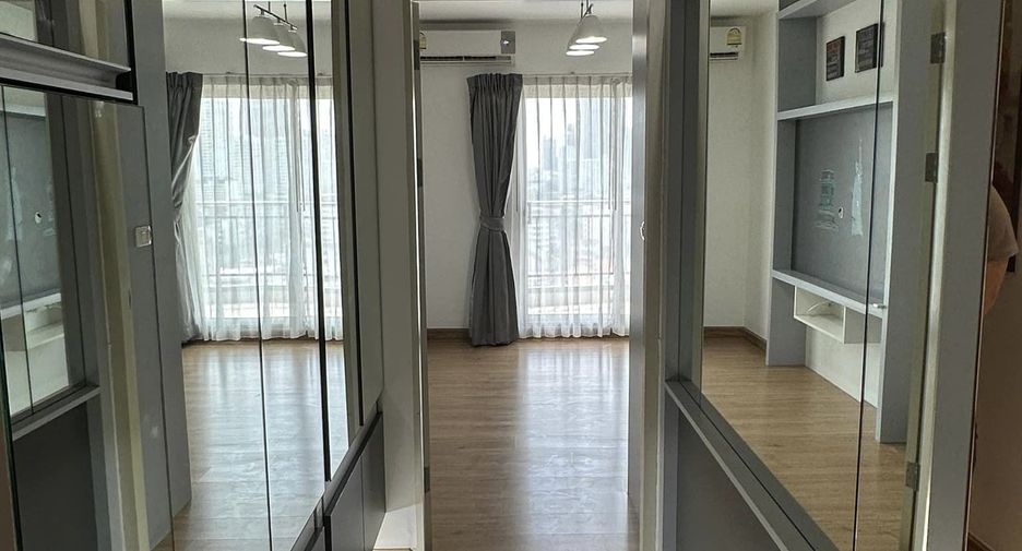 For sale and for rent 2 bedrooms condo in Watthana, Bangkok