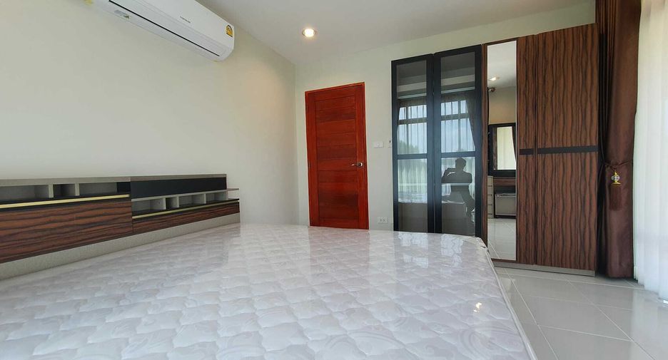 出售 3 卧室 独立屋 在 Tha Yang, Phetchaburi