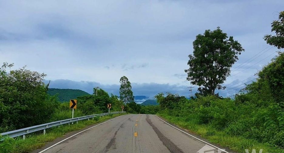 出售 3 卧室 独立屋 在 Tha Yang, Phetchaburi