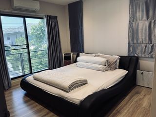 For sale 3 bedrooms house in Phra Samut Chedi, Samut Prakan