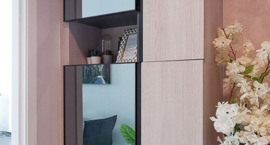 For sale 1 bed condo in Mueang Samut Prakan, Samut Prakan