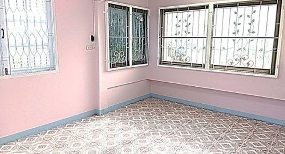 For rent and for sale 4 bedrooms house in Pak Kret, Nonthaburi