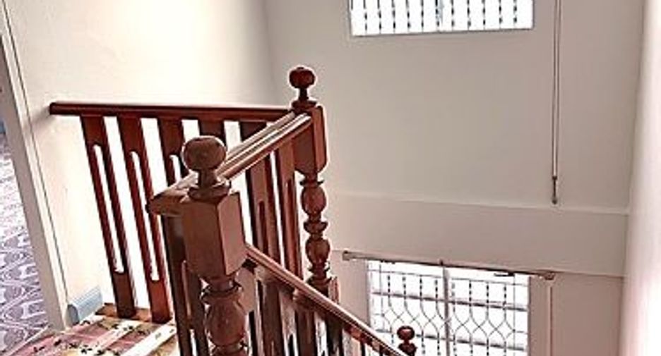 For rent and for sale 4 bedrooms house in Pak Kret, Nonthaburi