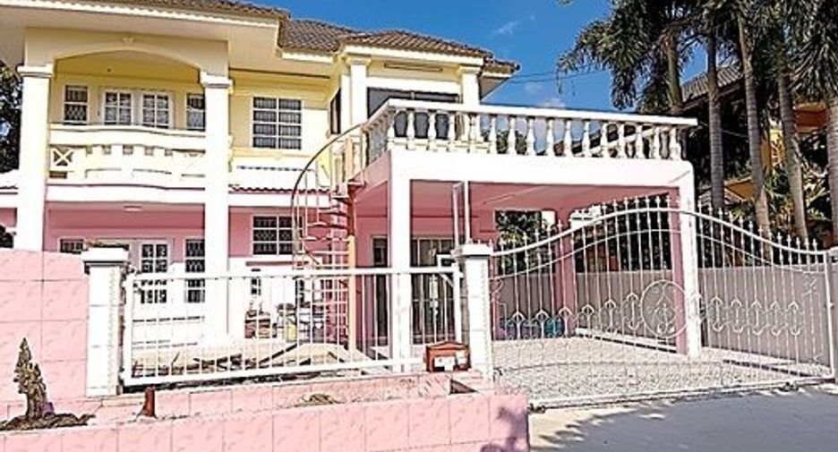 For rent and for sale 4 bedrooms house in Pak Kret, Nonthaburi
