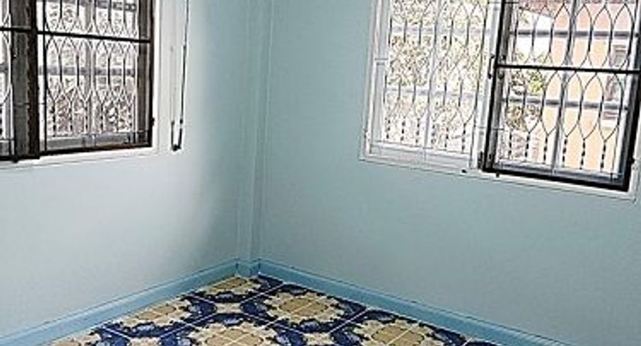 For rent and for sale 4 bedrooms house in Pak Kret, Nonthaburi