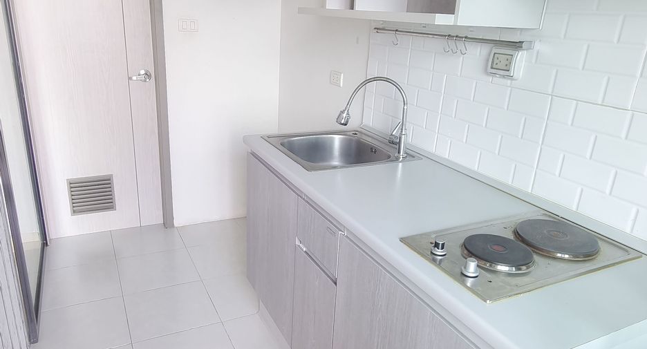 For sale 1 bed condo in Bang Khen, Bangkok