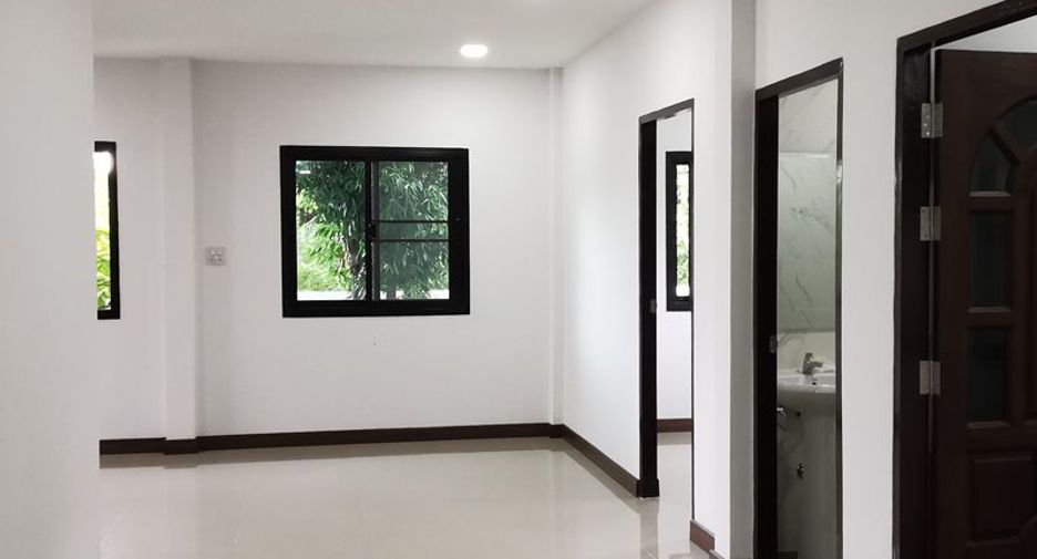 Haus zum Kauf mit 5 Zimmer in Mueang Lampang, Lampang