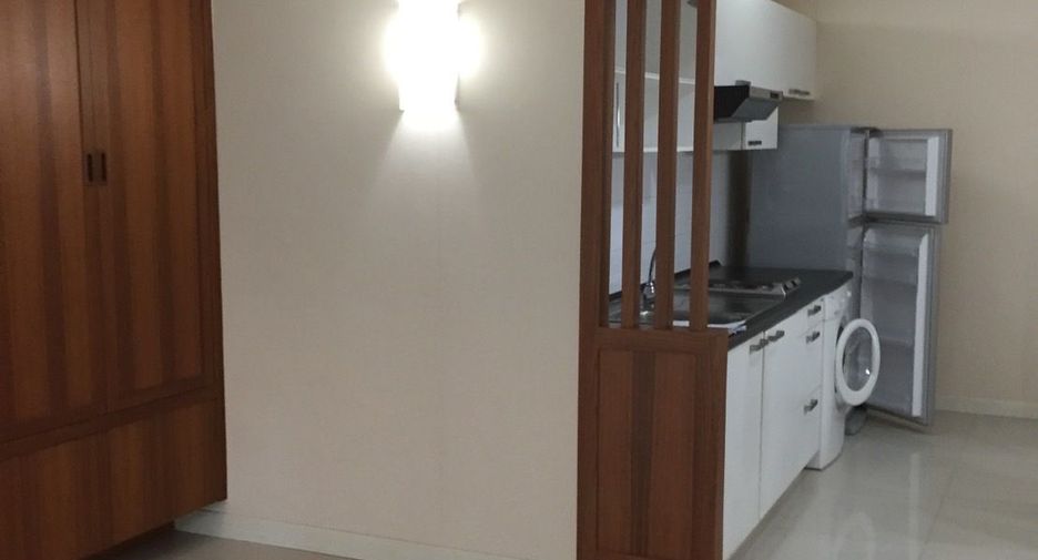 For sale 2 bedrooms condo in Sathon, Bangkok
