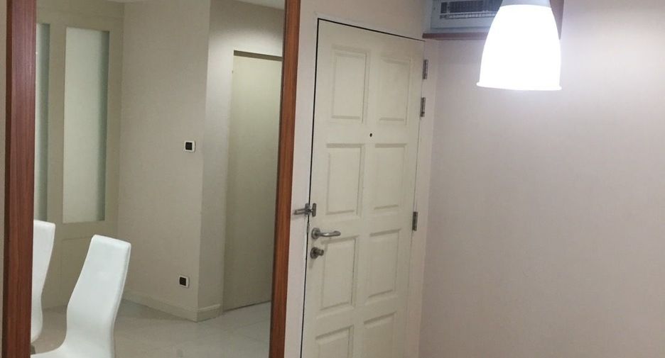 For sale 2 bedrooms condo in Sathon, Bangkok