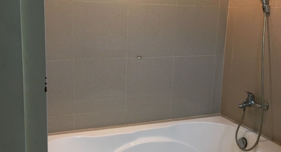 For sale 2 bedrooms condo in Sathon, Bangkok