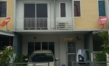 For sale 3 bedrooms townhouse in Mueang Samut Prakan, Samut Prakan