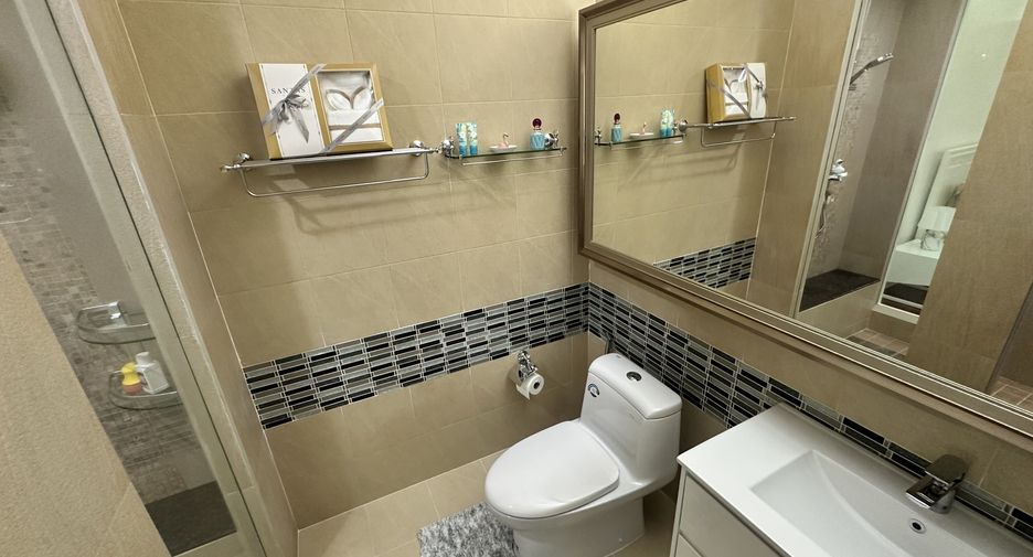 For sale 1 bed condo in Bang Lamung, Chonburi