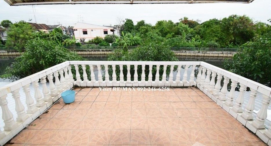 出售 4 卧室 联排别墅 在 Wang Thong Lang, 曼谷