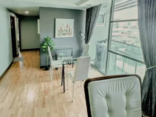 For sale 2 bedrooms condo in Din Daeng, Bangkok
