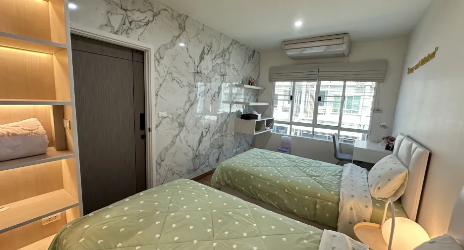 For rent 3 bedrooms townhouse in Pak Kret, Nonthaburi