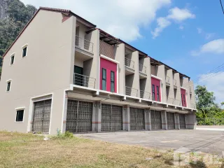 Продажа 3 спальни торговое помещение в Муанг Краби, Краби