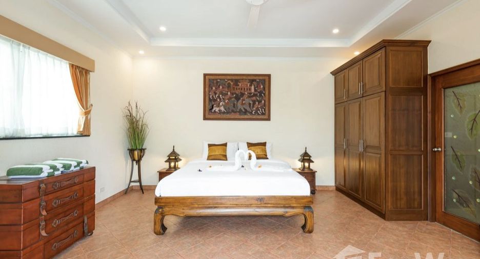 Villa zum Kauf mit 6 Zimmer in Bang Lamung, Chonburi