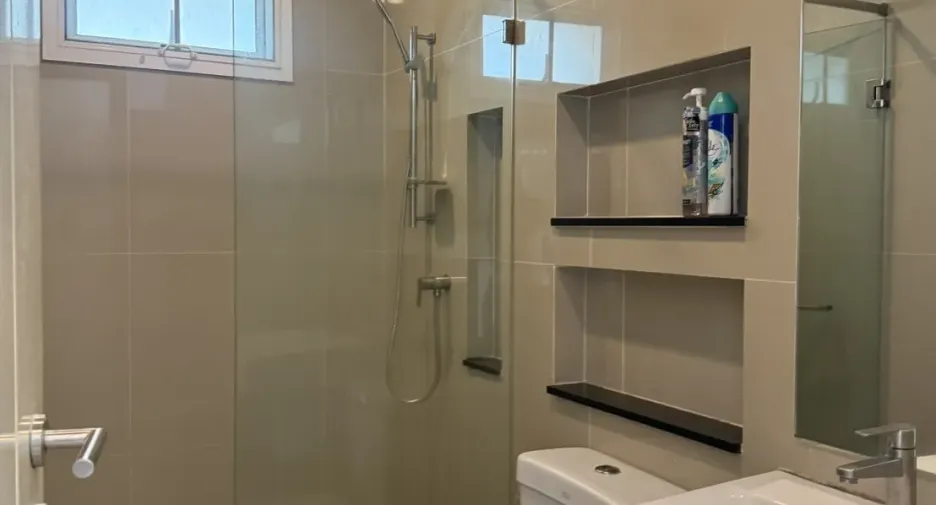 For rent 4 bedrooms house in Mueang Phuket, Phuket