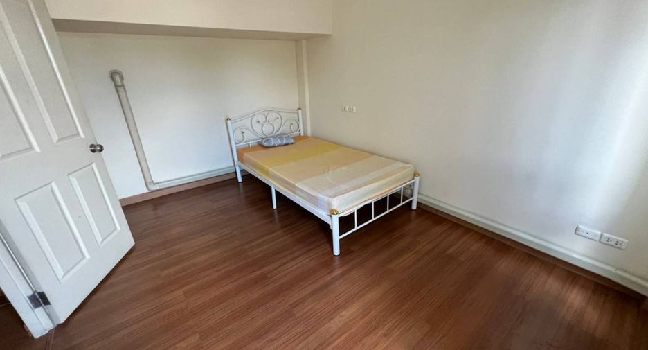 Casa en venta y en alquiler de 3 habitaciones en Suan Luang, Bangkok