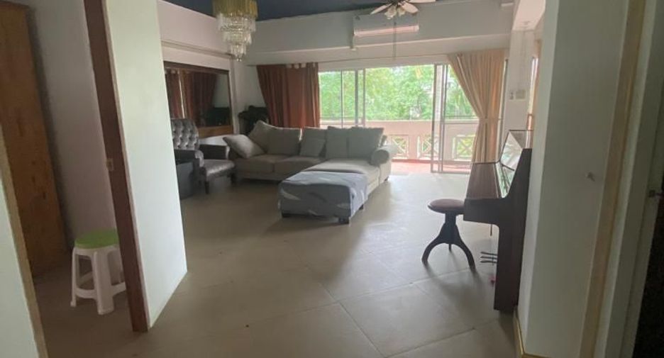 For sale 2 bedrooms condo in Bang Kapi, Bangkok