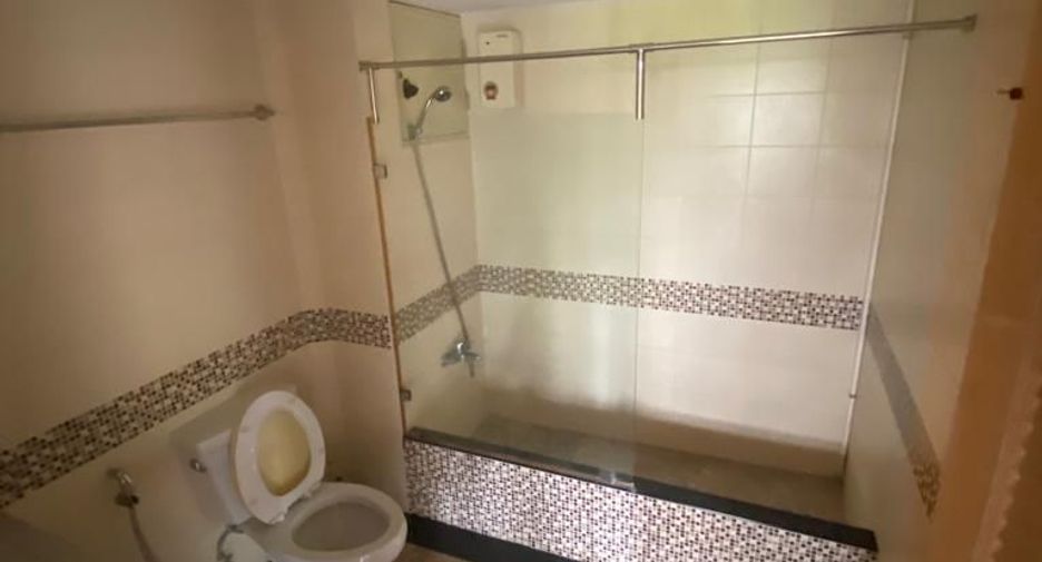 For sale 2 bedrooms condo in Bang Kapi, Bangkok