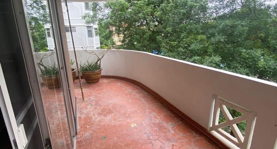 For sale 2 bedrooms condo in Bang Kapi, Bangkok