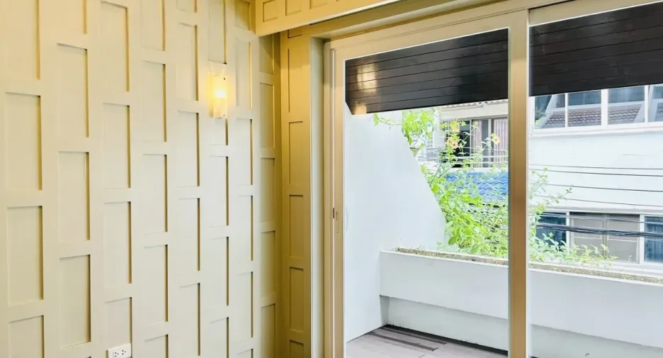 À vendre et à louer 3 chambres maison de ville à Watthana, Bangkok
