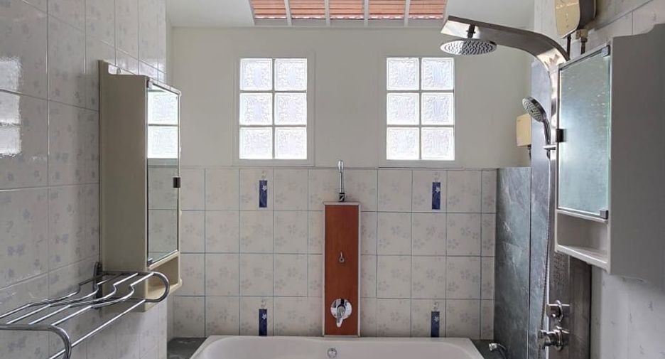 For rent 3 bedrooms house in Thalang, Phuket
