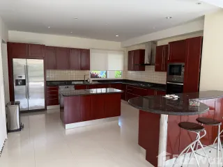 For rent 5 bedrooms villa in Mueang Phuket, Phuket