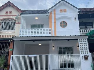 Reihenhaus zum Kauf mit 3 Zimmer in Min Buri, Bangkok