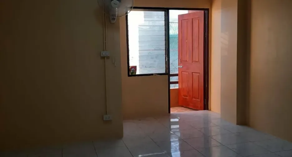 Wohnung zum Kauf mit Studio in Mueang Pathum Thani, Pathum Thani