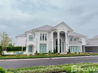 Casa en venta de 5 habitaciones en Lat Krabang, Bangkok