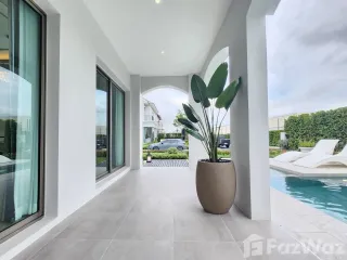 Casa en venta de 5 habitaciones en Lat Krabang, Bangkok