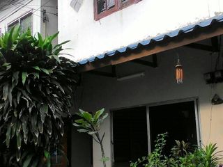 For Rent 2 Bedroom Townhouse In Wang Thonglang, Bangkok