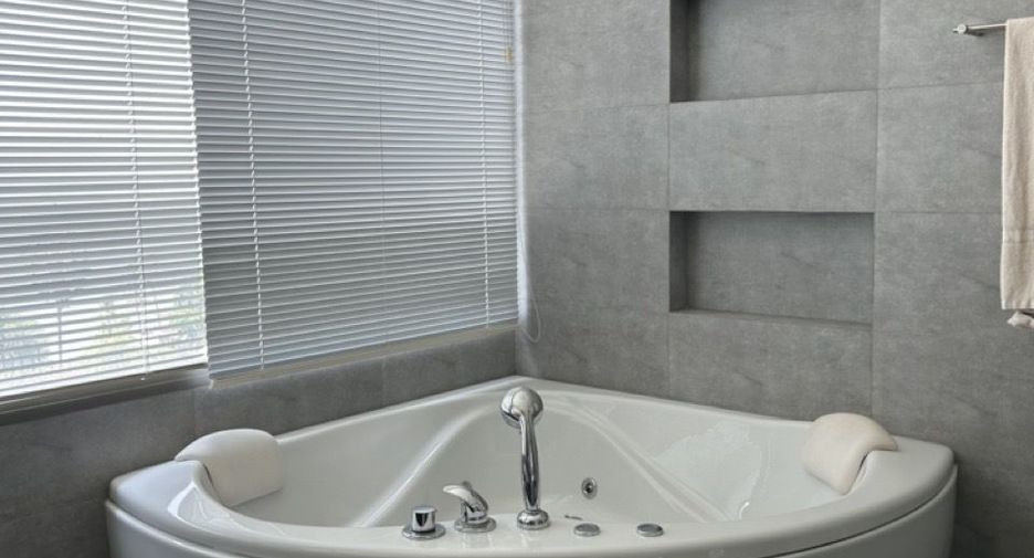 À vendre 1 chambre condo à Bang Lamung, Chonburi