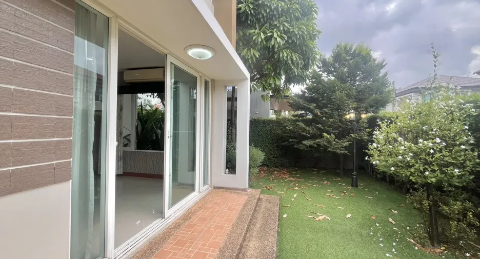 For sale 3 bedrooms house in Pak Kret, Nonthaburi